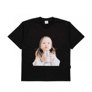 BABY FACE MILK GIRL SHORT SLEEVE T-SHIRT BLACK